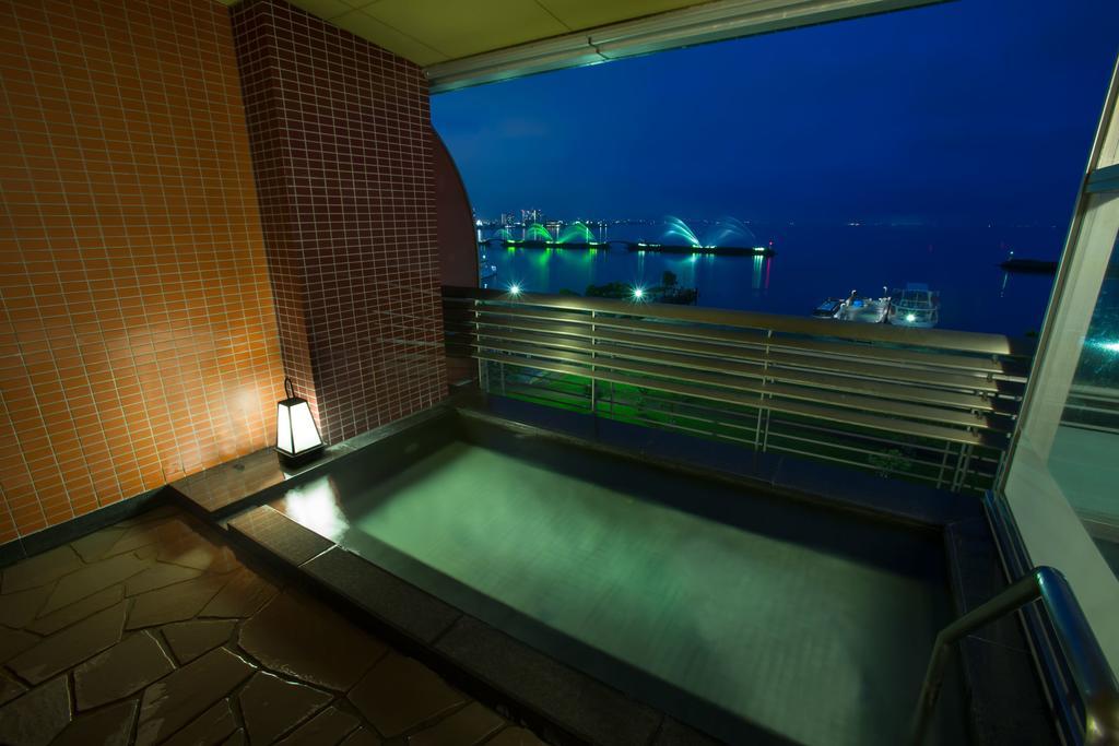 Biwako Hotel Ōtsu Exteriör bild